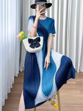 Womens Dresses Evening Dresses Summer Round Neck Color Matching Temperament Comfortable Dress Loose Design pleated loose dress