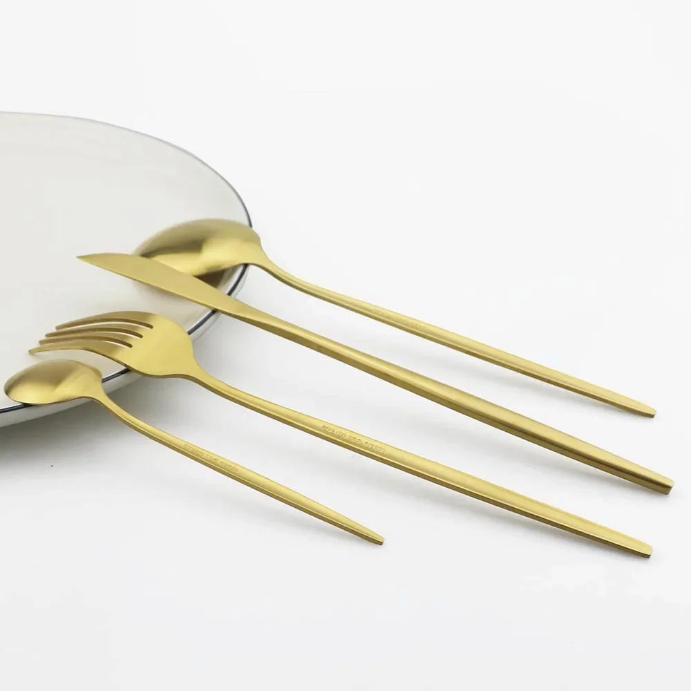 5pcs/set Dinnerware Set Black Gold Travel Camping Cutlery Set Reusable Silverware with Metal Knife Spoon Fork and Portable Case