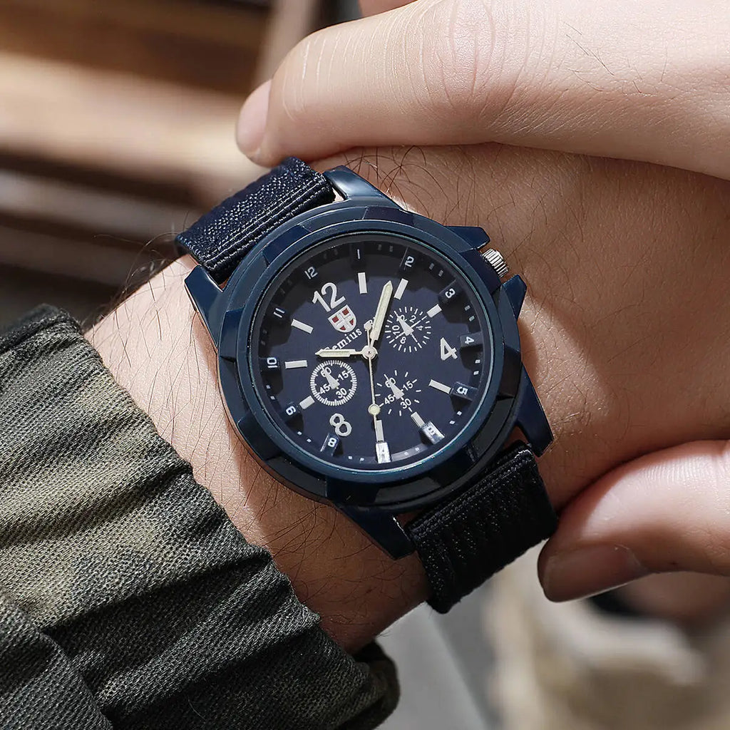 Men Military Watches Casual Nylon Band Mens Sport Quartz Watch Relogio Masculino Reloj Hombre（Without Box）